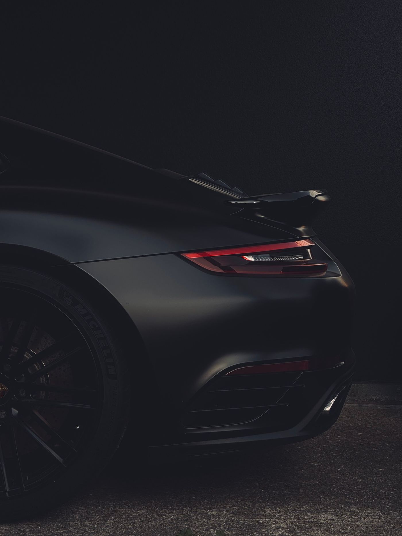 Porsche 911 Turbo taillight in low light