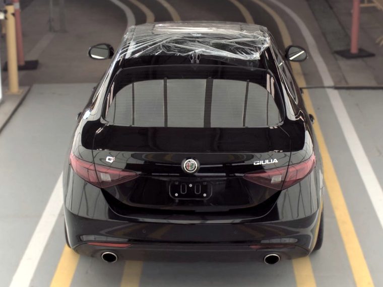 2019 Alfa Romeo Giulia - traseira vista de cima